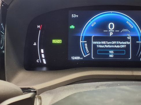 Used 2025 Toyota Camry SE w/ Convenience Package image 22