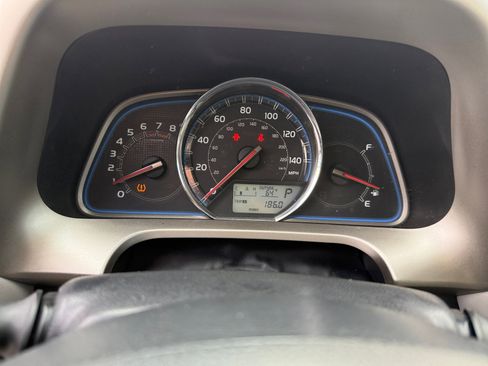 Used 2013 Toyota RAV4 Limited image 11