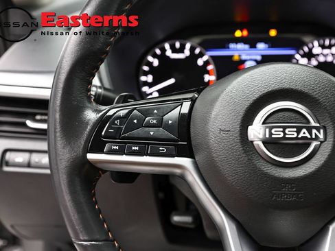Used 2023 Nissan Altima 2.5 SR AWD/4WD image 15
