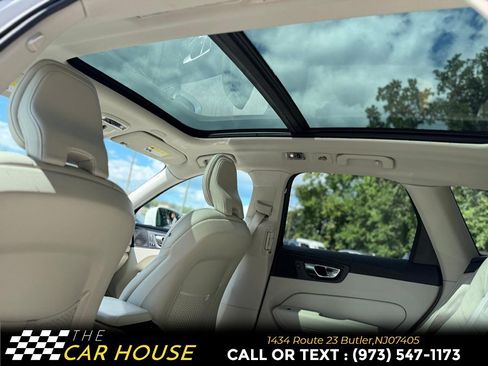 Used 2021 Volvo XC60 T5 Inscription w/ Protection Package AWD/4WD image 19