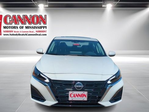 New 2025 Nissan Altima 2.5 SV w/ SV Special Edition Package image 8