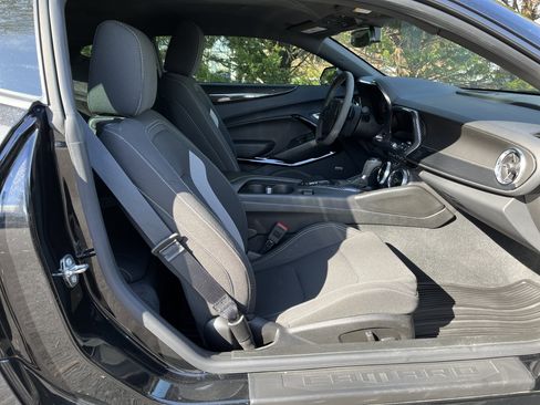 Used 2024 Chevrolet Camaro LT image 31