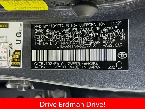 Used 2022 Toyota Prius Prime XLE FWD image 32
