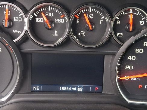 Used 2022 Chevrolet Silverado 1500 LT Trail Boss w/ Convenience Package II image 20