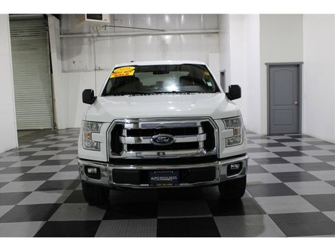 Used 2016 Ford F150 XLT w/ Trailer Tow Package image 2