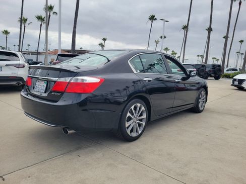 Used 2013 Honda Accord Sport image 4