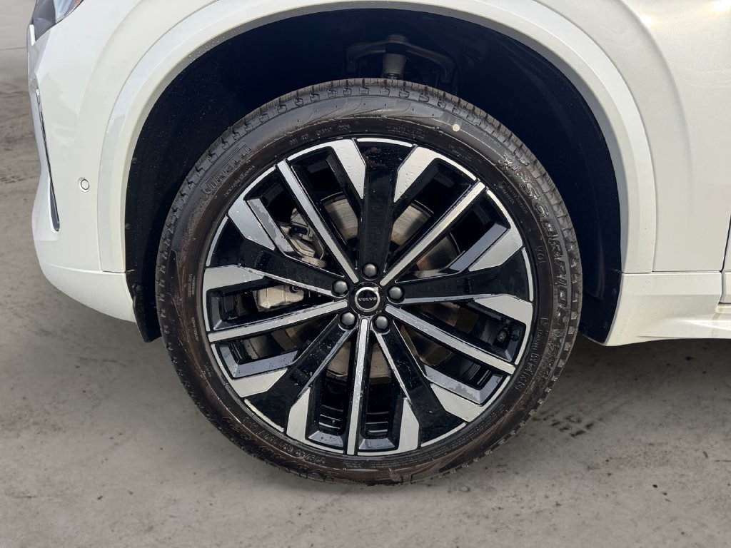 New 2027 Volvo XC90 T8 Plus AWD/4WD image 8