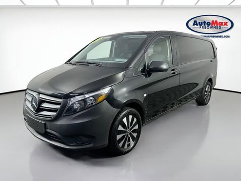 Used 2022 Mercedes-Benz Metris image 5