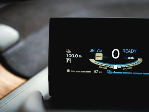 Used 2015 BMW i3 w/ Range Extender image 4