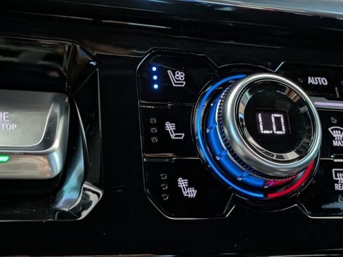 Used 2025 GMC Sierra 2500 Denali w/ Technology Package image 28