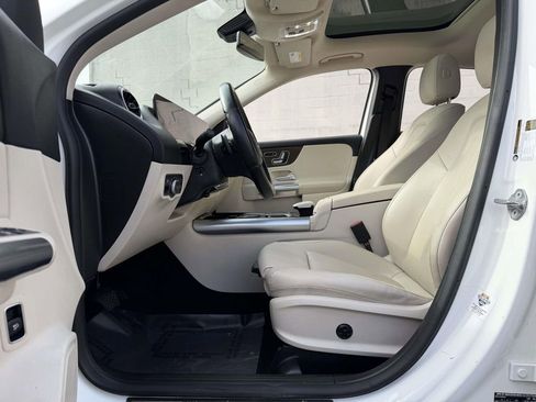 Used 2023 Mercedes-Benz GLA 250 GLA 250 image 31