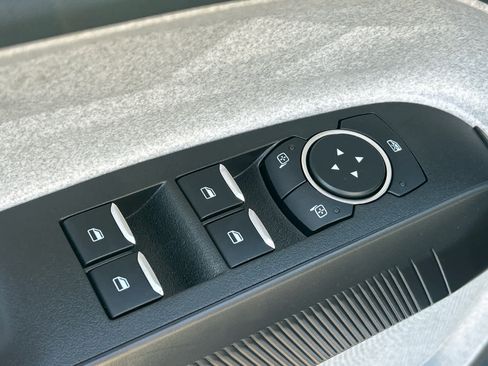 New 2025 Ford Maverick XLT w/ XLT Luxury Package image 17