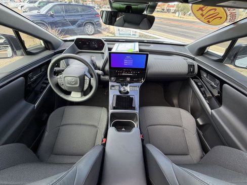Used 2024 Toyota bZ4X XLE image 27