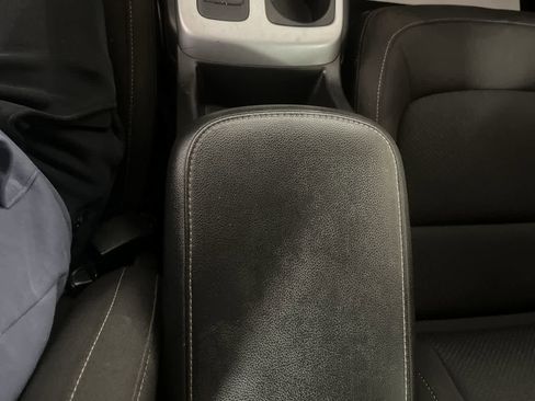 Used 2022 Chevrolet Colorado LT w/ Fleet Safety Package image 22