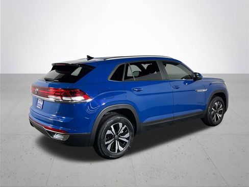 New 2025 Volkswagen Atlas Cross Sport SE image 6