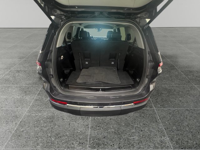 Used 2023 Jeep Grand Cherokee L Limited w/ Luxury Tech Group II AWD/4WD image 13