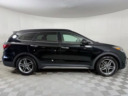 Used 2017 Hyundai Santa Fe Limited image 10