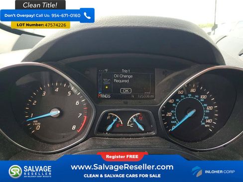 Used 2016 Ford Escape SE w/ Equipment Group 201A FWD image 12