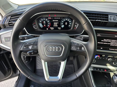 Used 2024 Audi Q3 2.0T Premium image 18