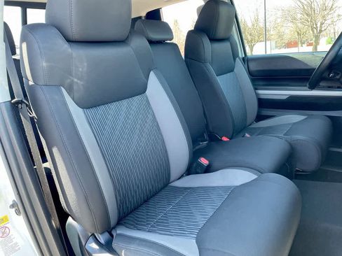 Used 2016 Toyota Tundra SR5 AWD/4WD image 14