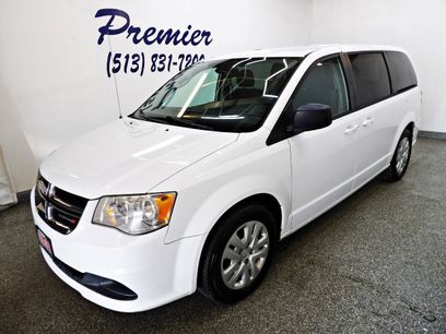Used 2018 Dodge Grand Caravan SE w/ UConnect Hands-Free Group