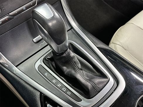 Used 2016 Ford Edge Titanium w/ Equipment Group 301A image 18