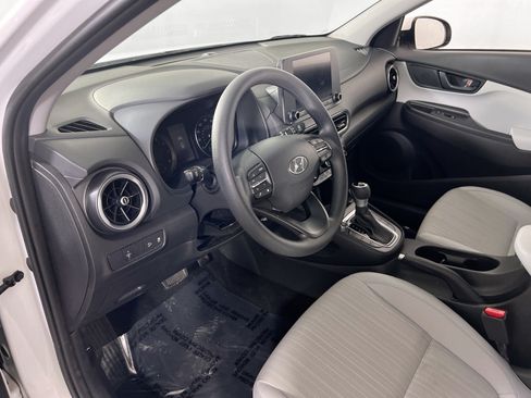 Used 2023 Hyundai Kona SEL AWD/4WD image 9