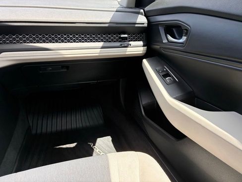Used 2023 Honda Accord EX image 34