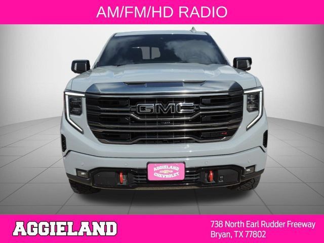 Used 2024 GMC Sierra 1500 AT4 w/ Technology Package AWD/4WD image 9