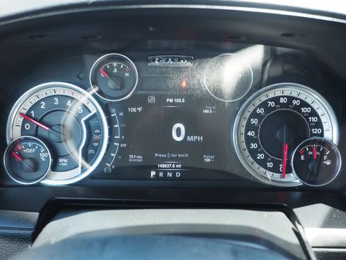 Used 2016 RAM 2500 Laramie w/ Convenience Group AWD/4WD image 25