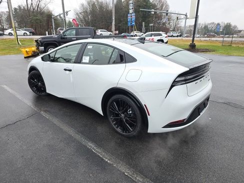 New 2026 Toyota Prius Plug-In Hybrid image 5