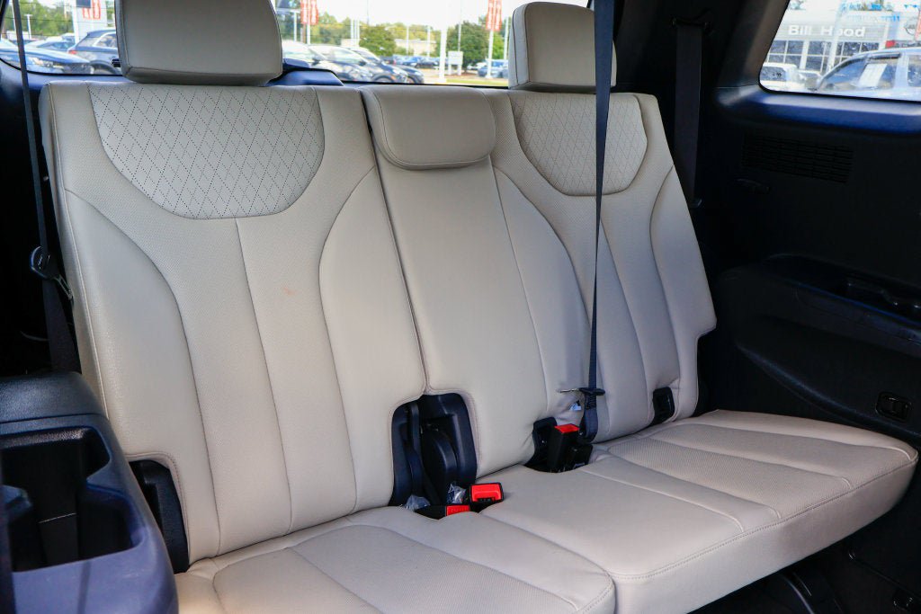 Used 2022 Hyundai Palisade SEL w/ Premium Package FWD image 12