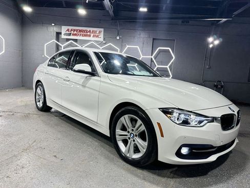 Used 2017 BMW 330i Sedan RWD image 7