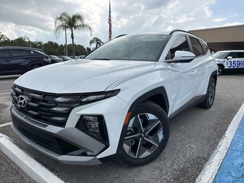 Used 2025 Hyundai Tucson SEL FWD image 3