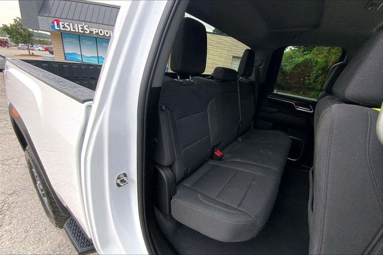Used 2024 GMC Sierra 2500 SLE w/ SLE Value Package; AWD/4WD image 24
