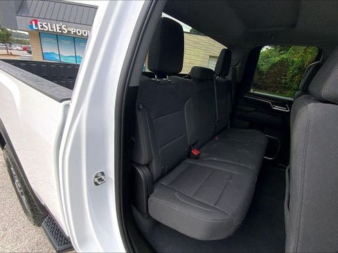 Used 2024 GMC Sierra 2500 SLE w/ SLE Value Package; AWD/4WD image 24