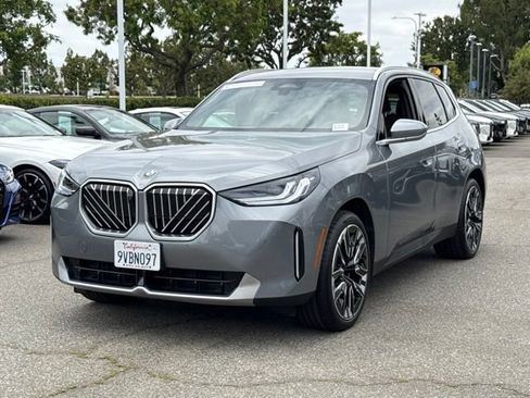 Used 2026 BMW X3 xDrive30i w/ Premium Package AWD/4WD image 2