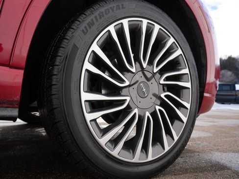 Used 2021 Lincoln Corsair Reserve w/ Sport Package image 35