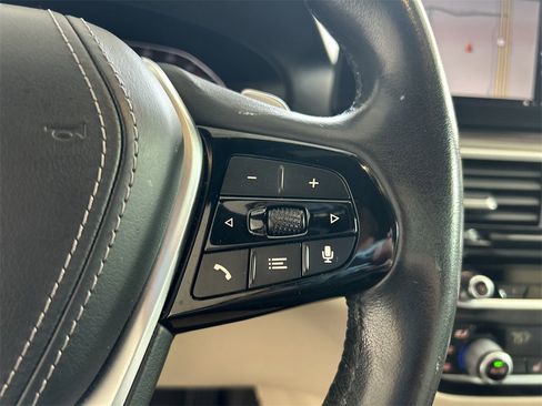 Used 2021 BMW 540i 540i w/ Premium Package image 19