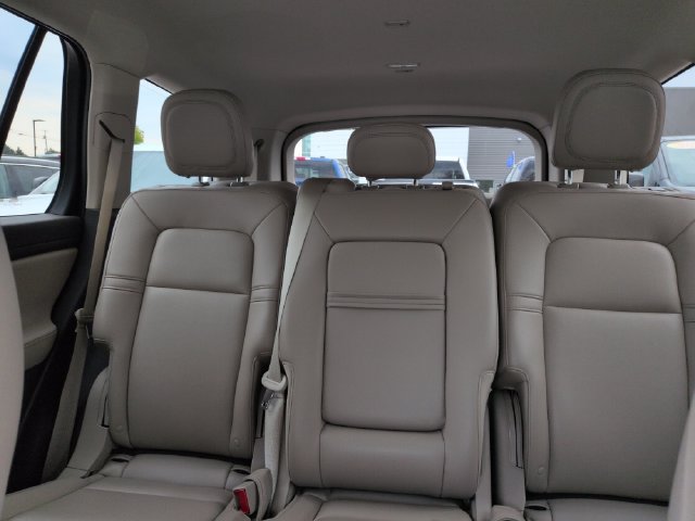 Used 2021 Lincoln Aviator AWD w/ Elements Package image 61