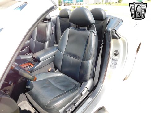 Used 2003 Lexus SC 430 Convertible image 23