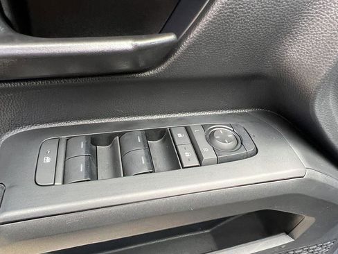 Used 2024 Toyota Tacoma SR image 16