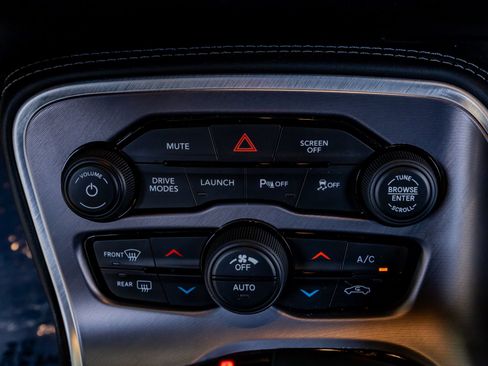 Used 2022 Dodge Challenger R/T Scat Pack RWD image 21