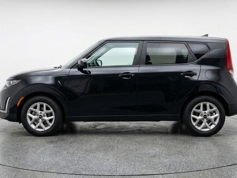 Used 2025 Kia Soul LX w/ LX Technology Package image 5