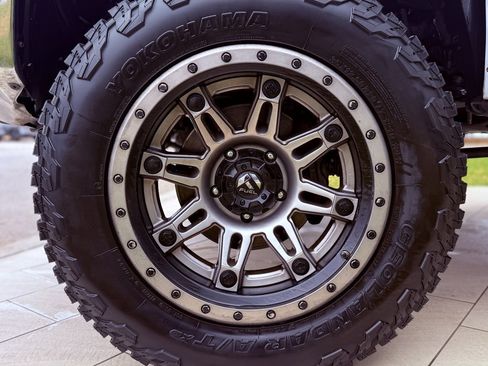 Used 2016 Toyota Tundra SR5 w/ SR5 Upgrade Package image 27