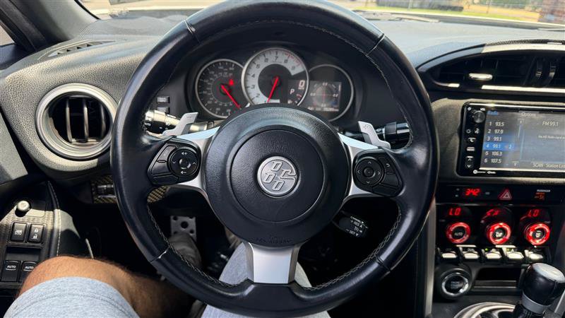 Used 2018 Toyota 86 RWD image 24