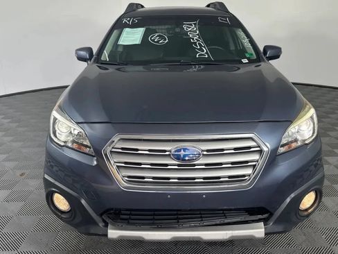 Used 2017 Subaru Outback 2.5i Limited AWD/4WD image 6