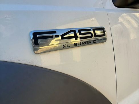 Used 2005 Ford F450 4x4 Regular Cab Super Duty image 10