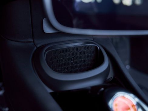 Used 2025 McLaren Artura Spider image 70