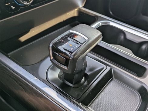 Used 2022 Chevrolet Silverado 1500 LTZ image 12